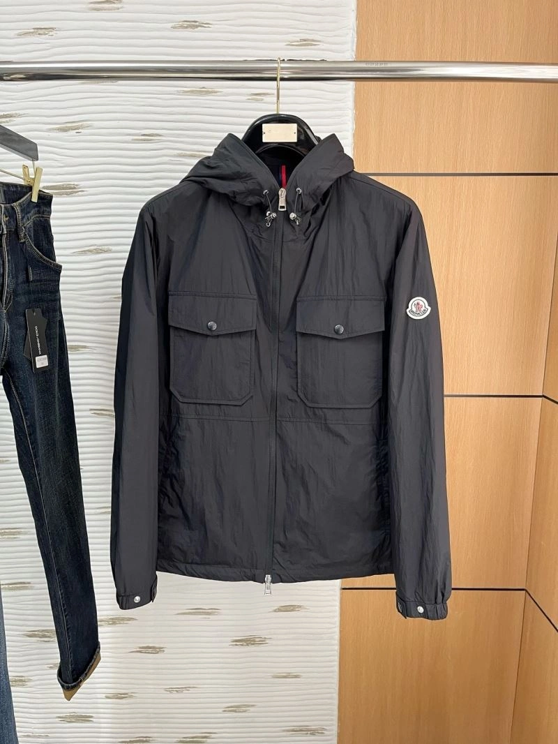 Upgraded Moncler Outwear 143472