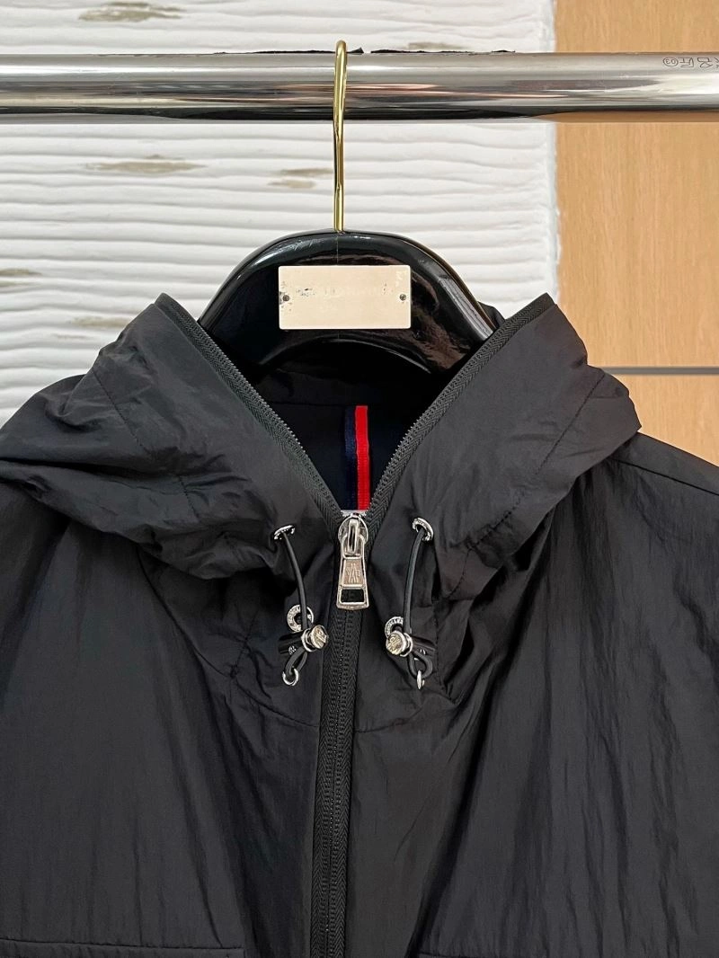Upgraded Moncler Outwear 143472