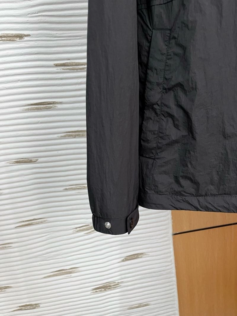 Upgraded Moncler Outwear 143472