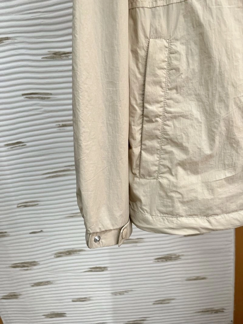 Moncler Outwear OnTrend 143455