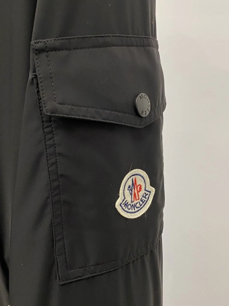 Moncler Outwear Trendsetting 143471
