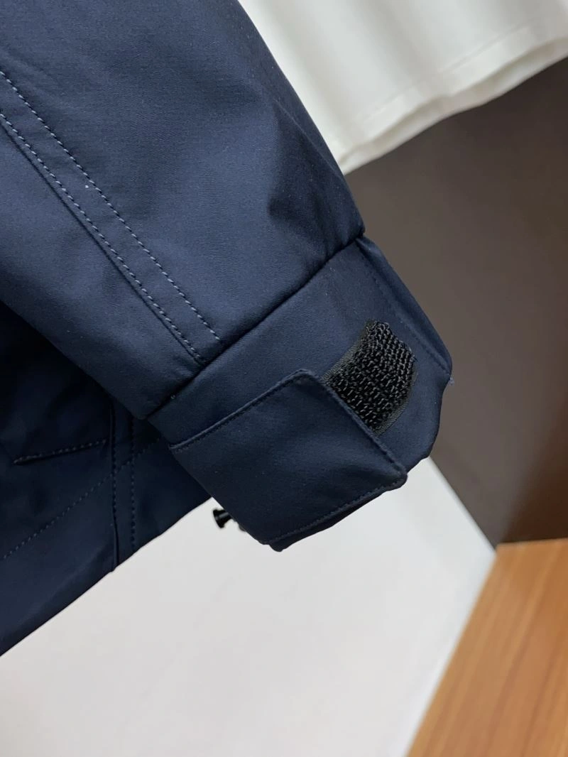 Moncler Outwear OnTrend 143445