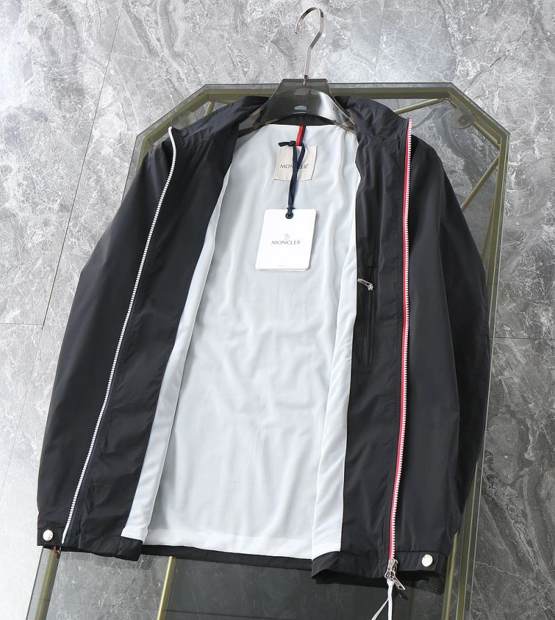 Affordable Moncler Outwear 143442