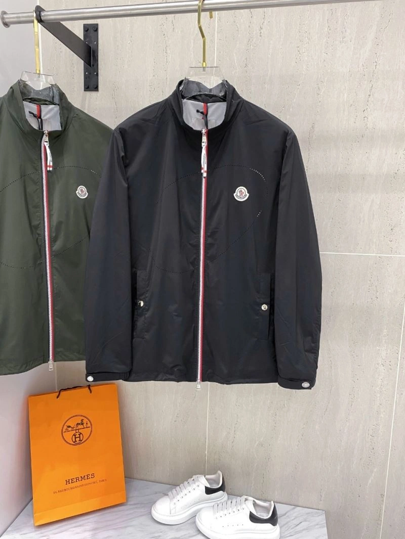 Affordable Moncler Outwear 143444