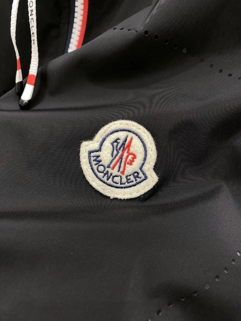 Affordable Moncler Outwear 143444