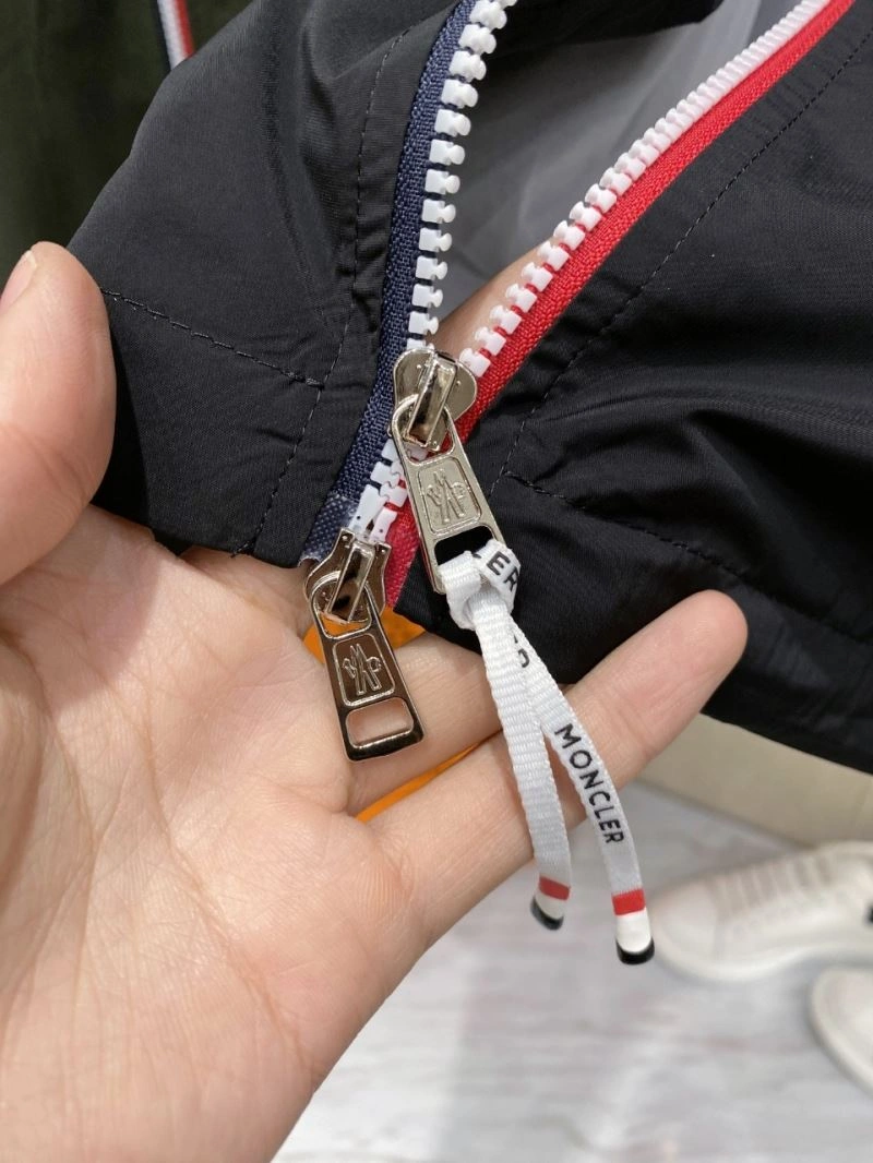 Affordable Moncler Outwear 143444