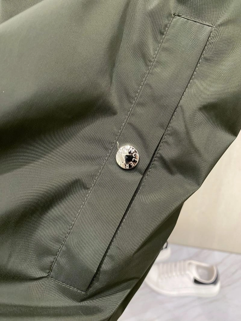 Moncler Outwear Breathable 143443