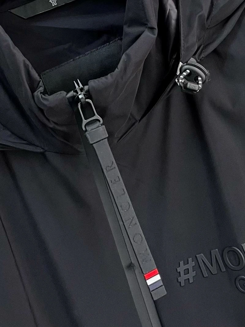 ComfortFit Moncler Outwear 143440