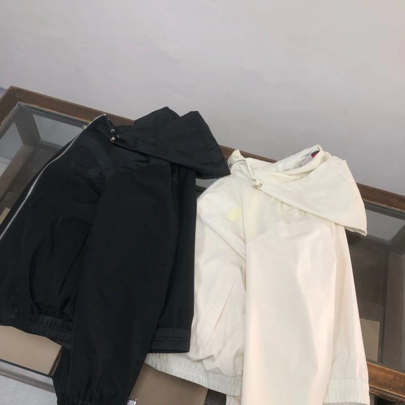 Moncler Outwear Contemporary 143435