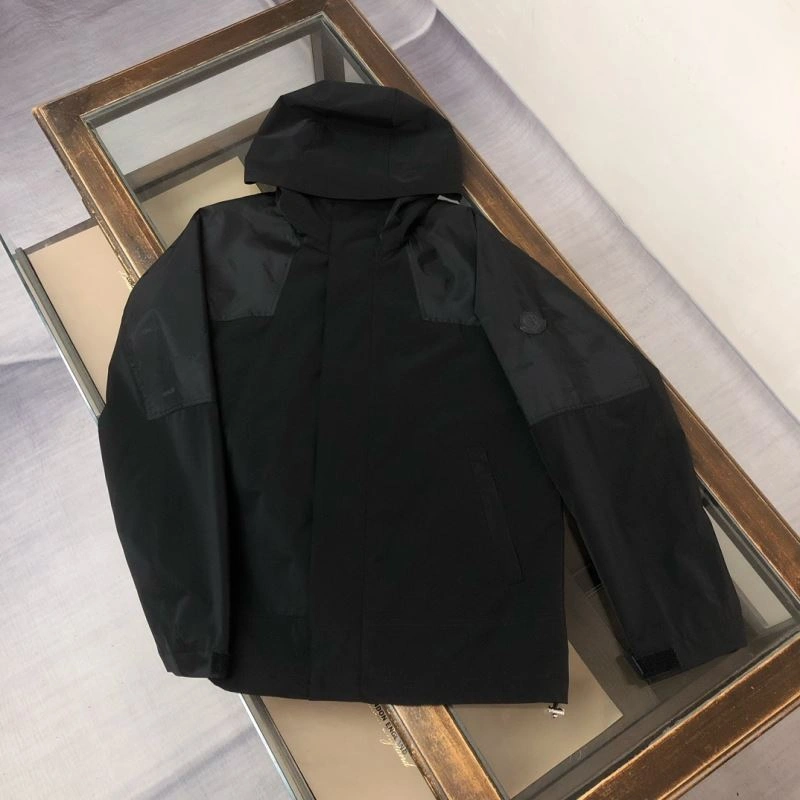 Moncler Outwear Attractive 143424