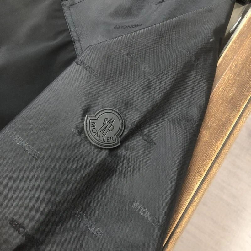 Moncler Outwear Attractive 143424