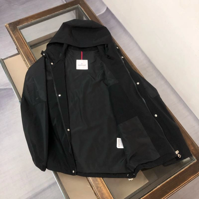 Moncler Outwear Attractive 143424