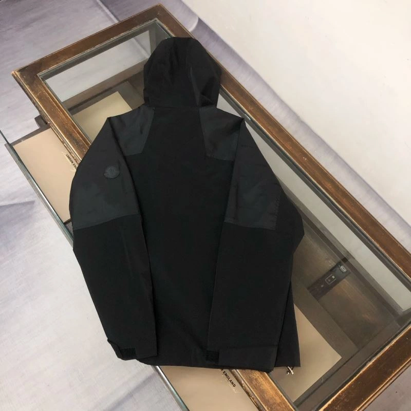 Moncler Outwear Attractive 143424