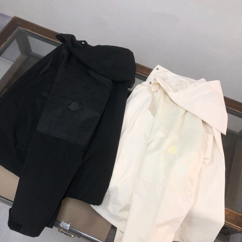 Moncler Outwear Trendsetting 143430