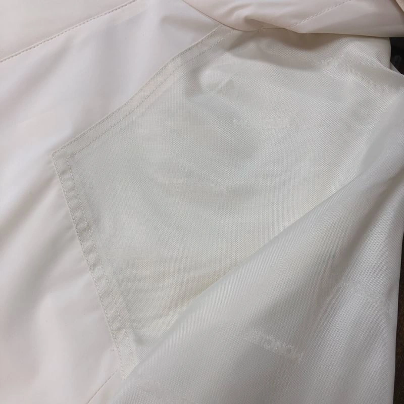 Moncler Outwear Trendsetting 143430