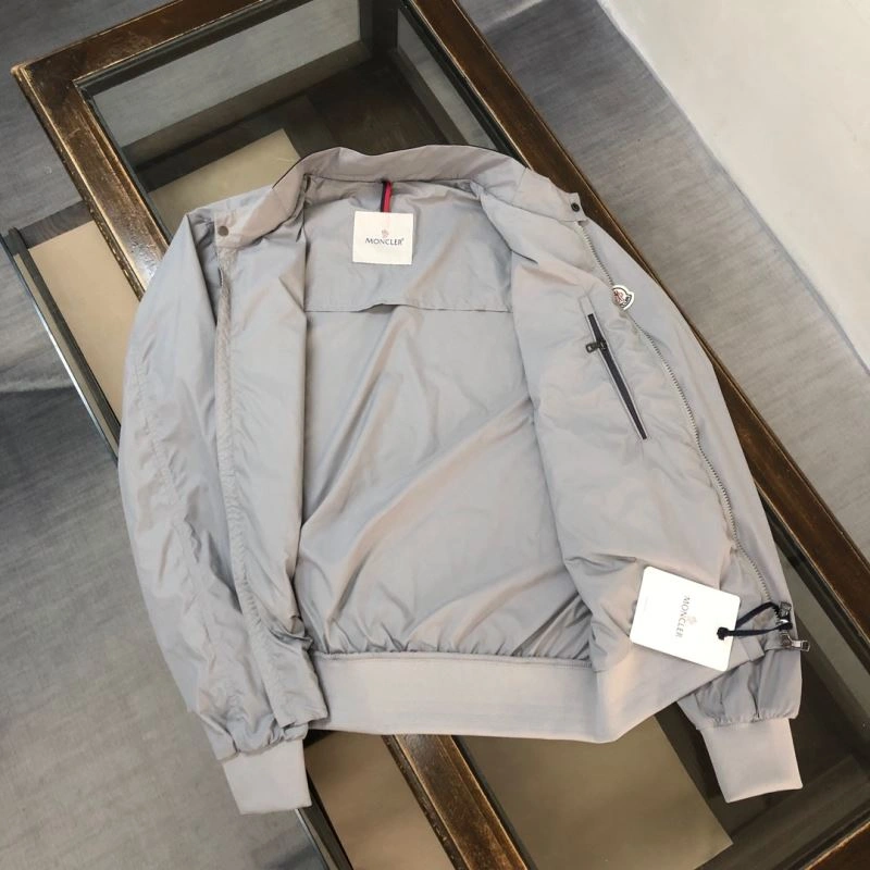 Moncler Outwear WellDesigned 143410