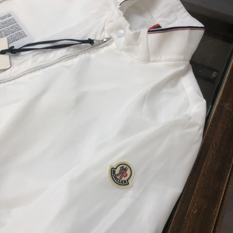 Moncler Outwear ZipUp 143407