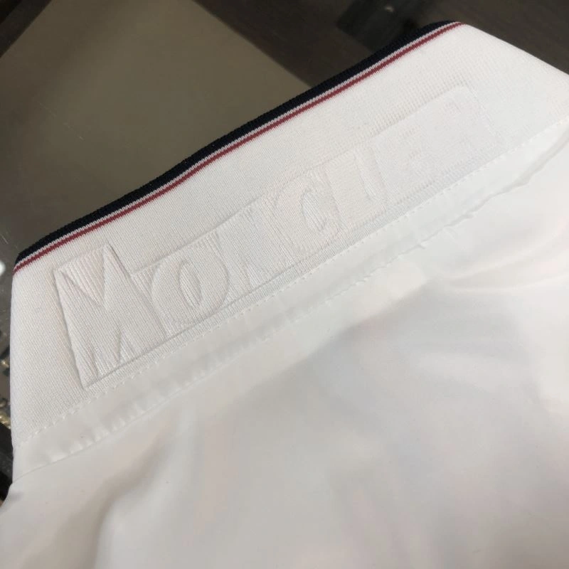Moncler Outwear ZipUp 143407