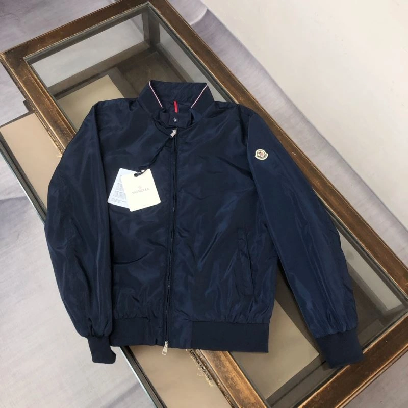 OdorResistant Moncler Outwear 143416