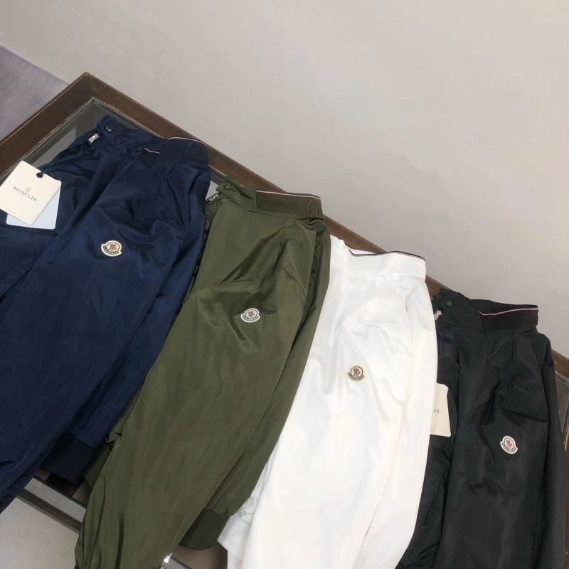 OdorResistant Moncler Outwear 143416