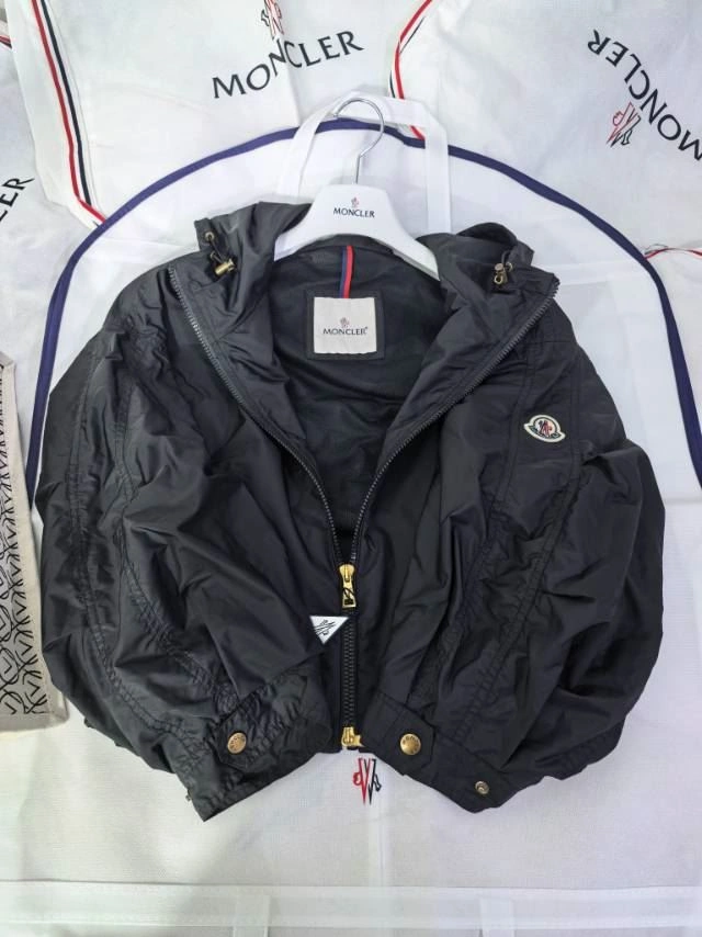 Moncler Outwear Modern 143412