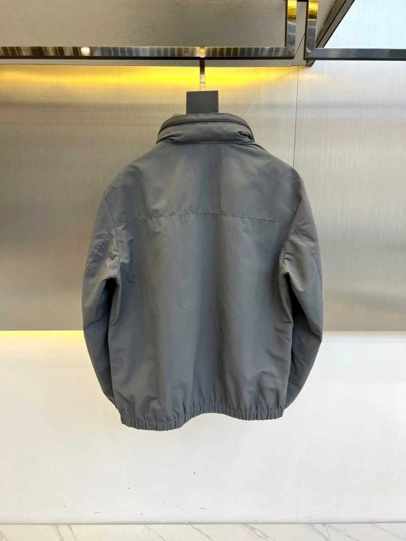 Cozy Moncler Outwear 143421