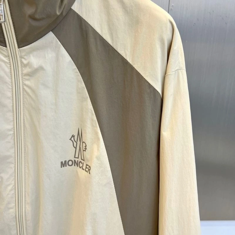 Seasonal Moncler Outwear 143419