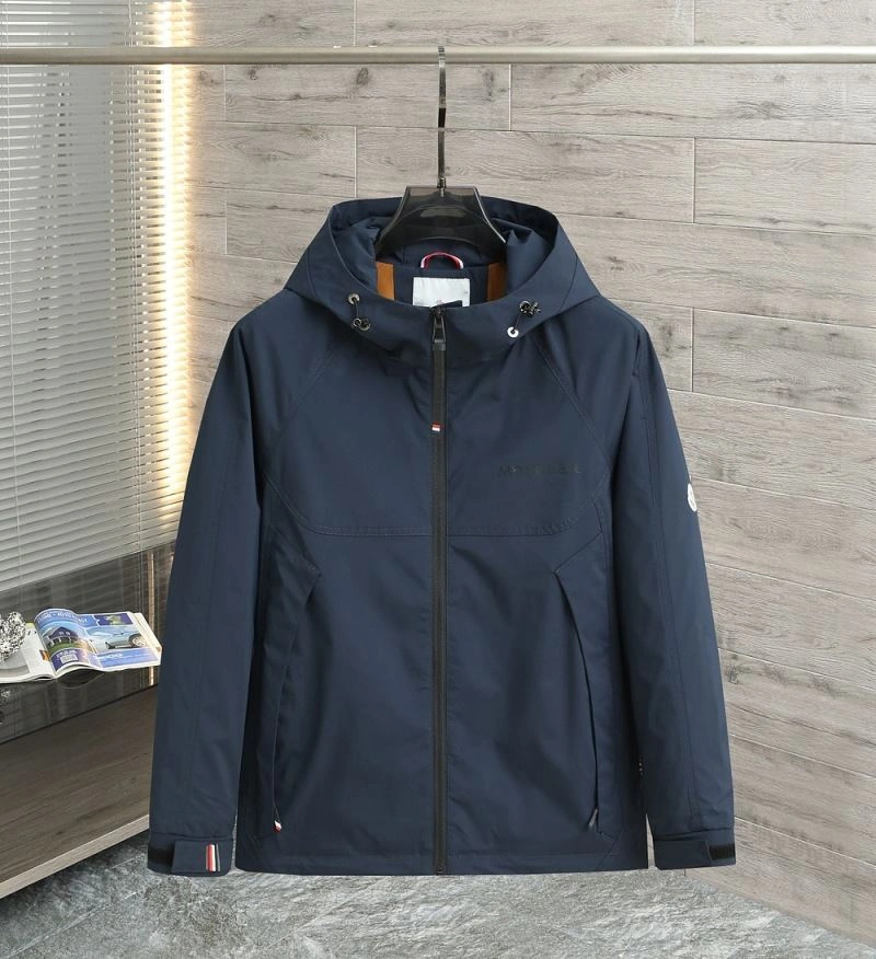 Moncler Outwear Flexible 143436