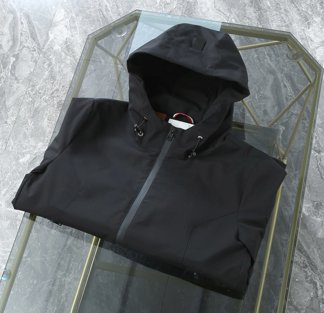 Moncler Outwear Flexible 143436