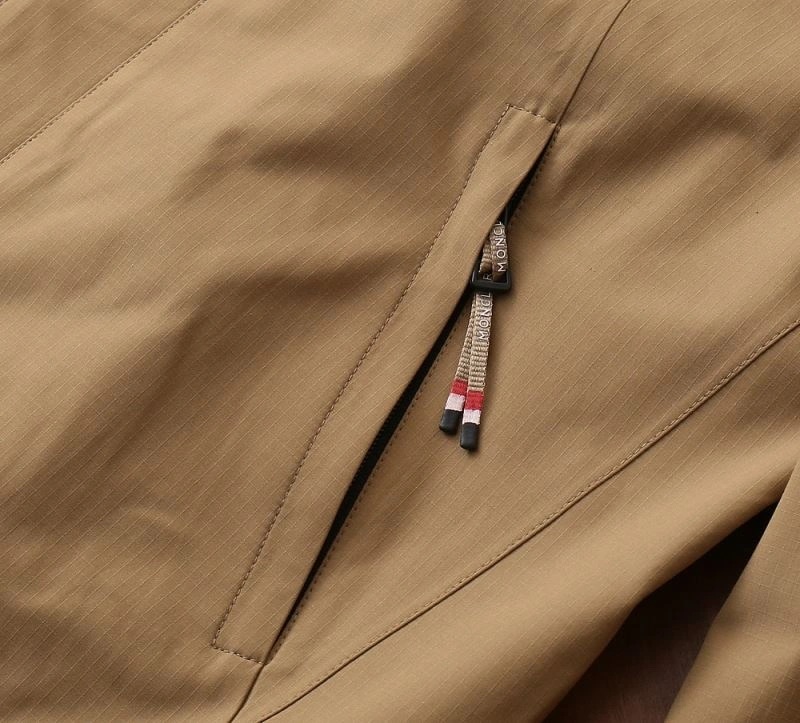 Unique Moncler Outwear 143422