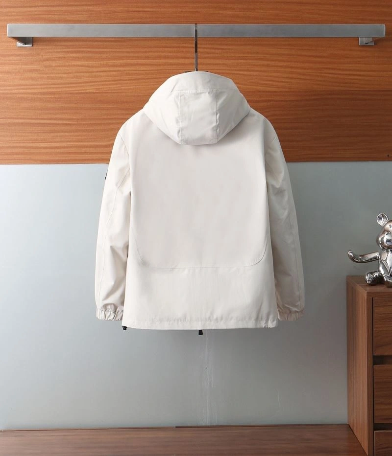 Moncler Outwear Sporty 143431