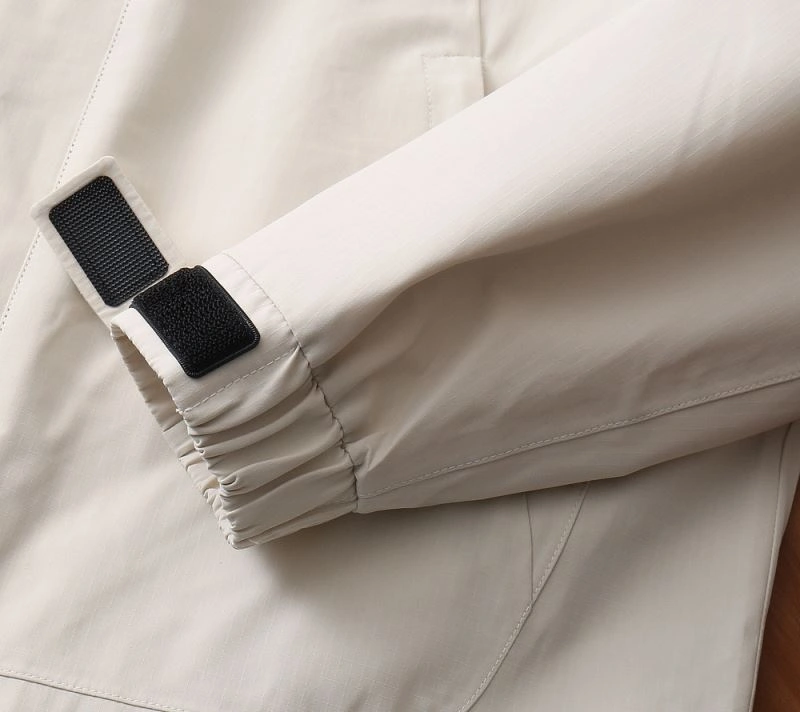 Moncler Outwear Sporty 143431