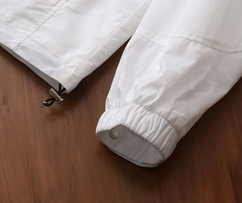 Comfortable Moncler Outwear 143433