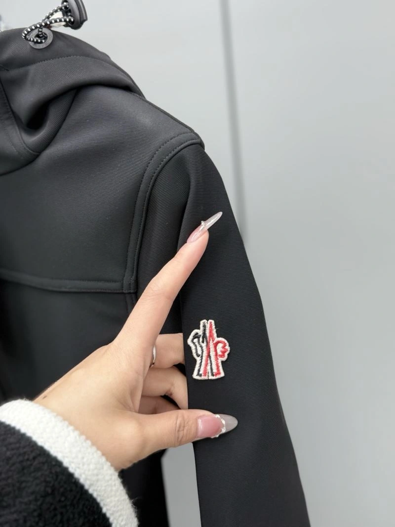 Youthful Moncler Outwear 143408