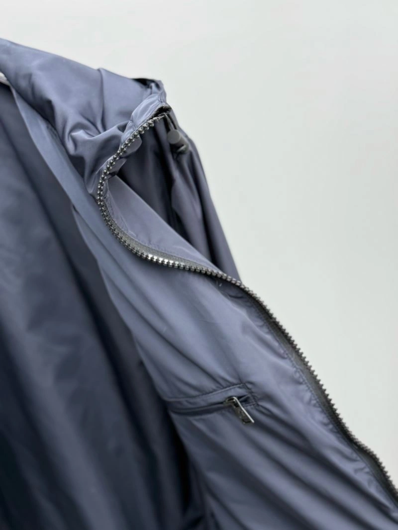 Versatile Moncler Outwear 143413