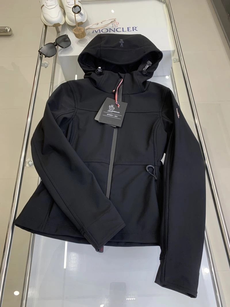 Moncler Outwear StreetReady 143402