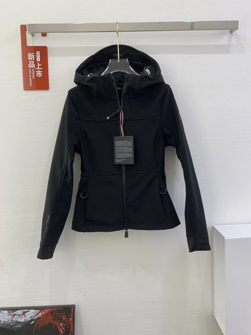 Breathable Moncler Outwear 143401