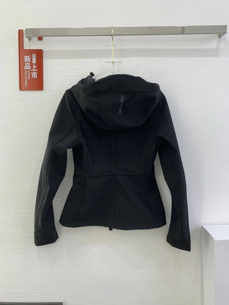 Breathable Moncler Outwear 143401