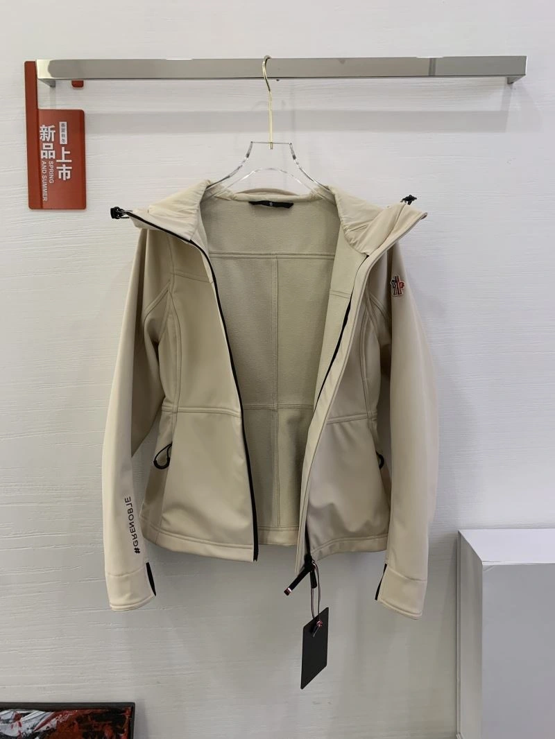 Moncler Outwear Unisex 143404