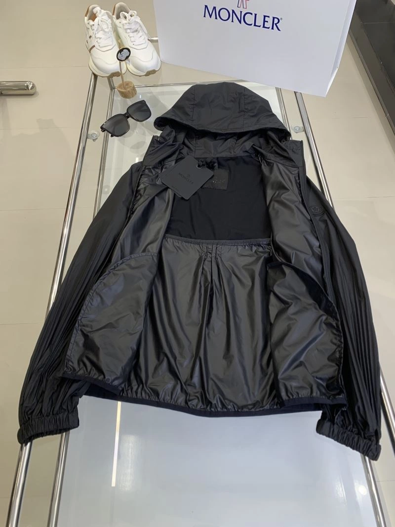 Moncler Outwear FlexibleFit 143400