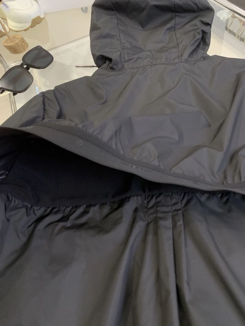 Moncler Outwear FlexibleFit 143400