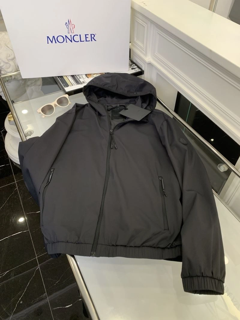 Moncler Outwear FreshLook 143379