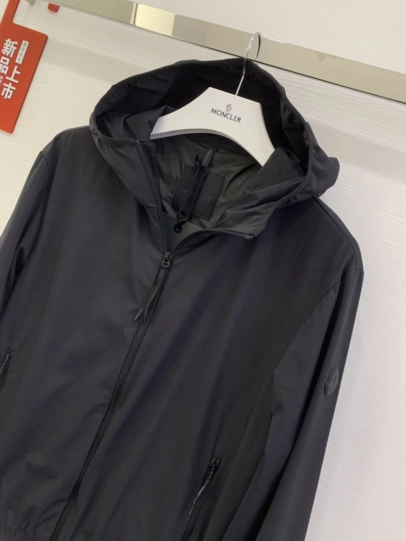Upgraded Moncler Outwear 143384
