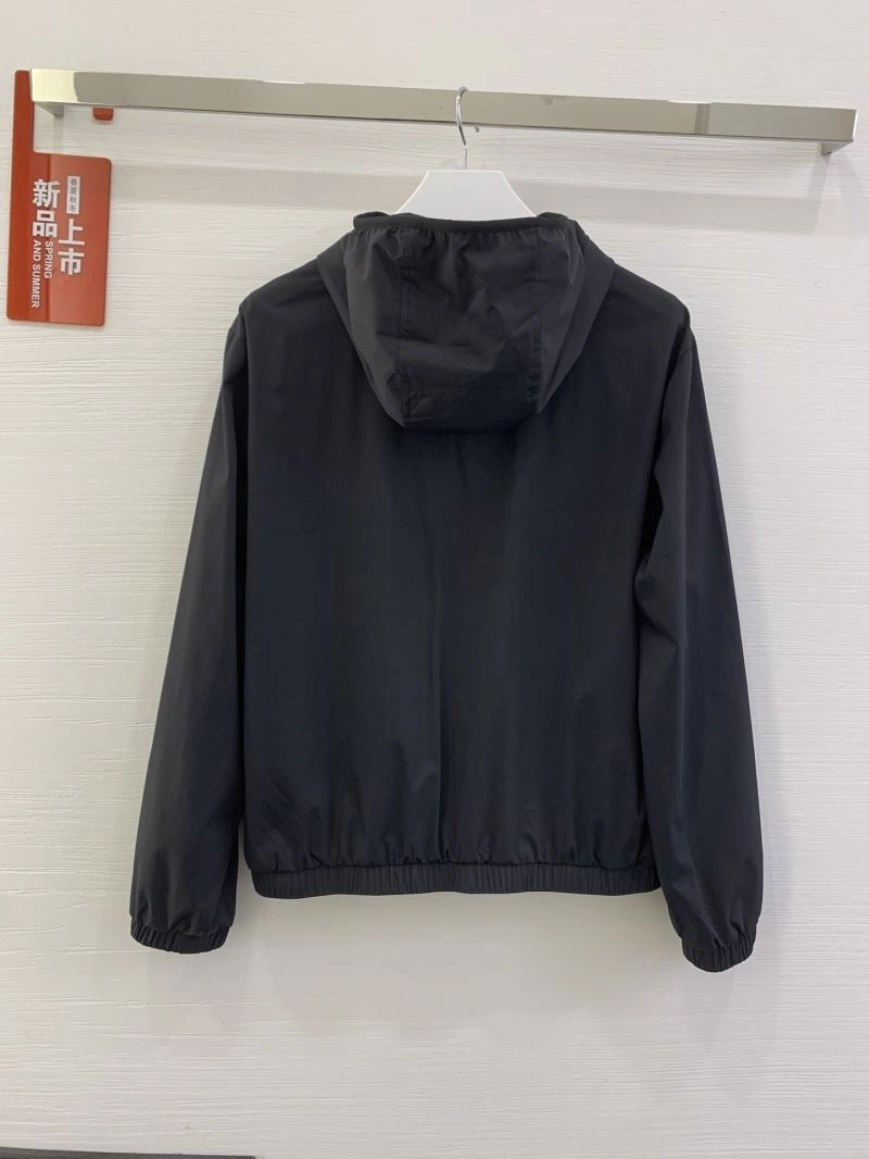 Upgraded Moncler Outwear 143384