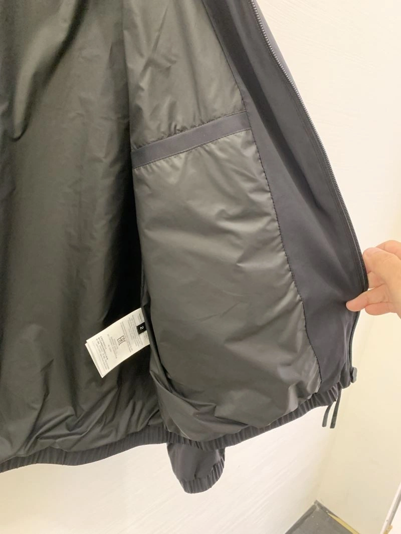 Upgraded Moncler Outwear 143384