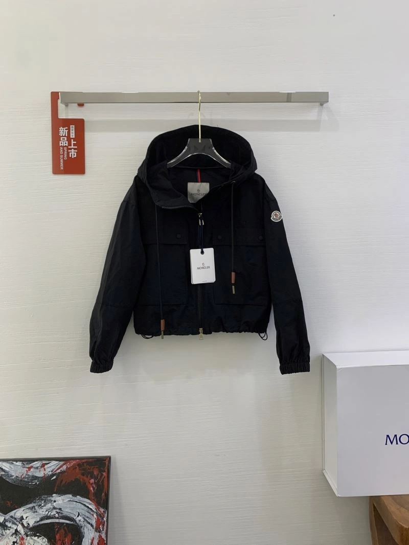 Moncler Outwear Breathable 143387