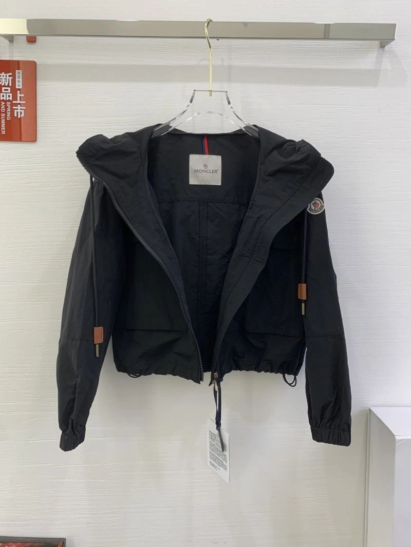 Moncler Outwear Breathable 143387