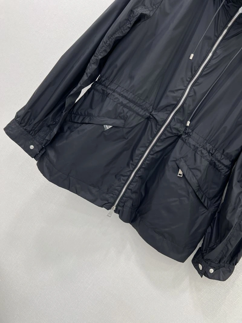 Moncler Outwear WrinkleFree 143374