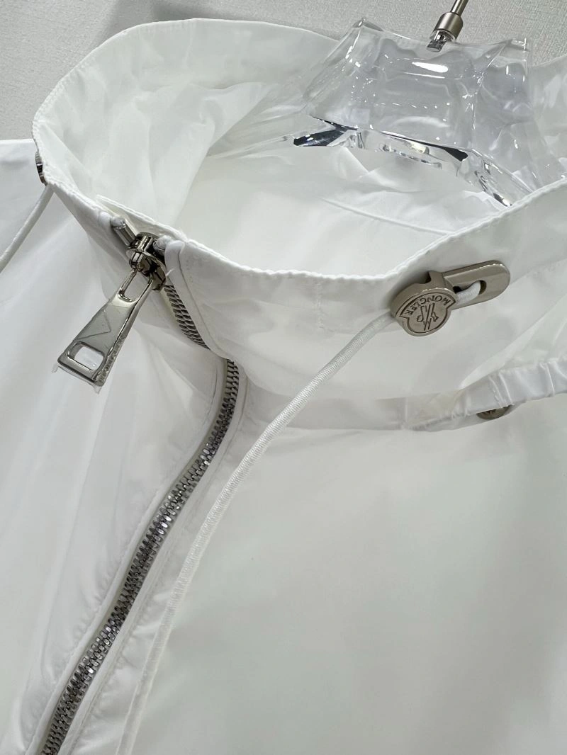GoodFit Moncler Outwear 143369