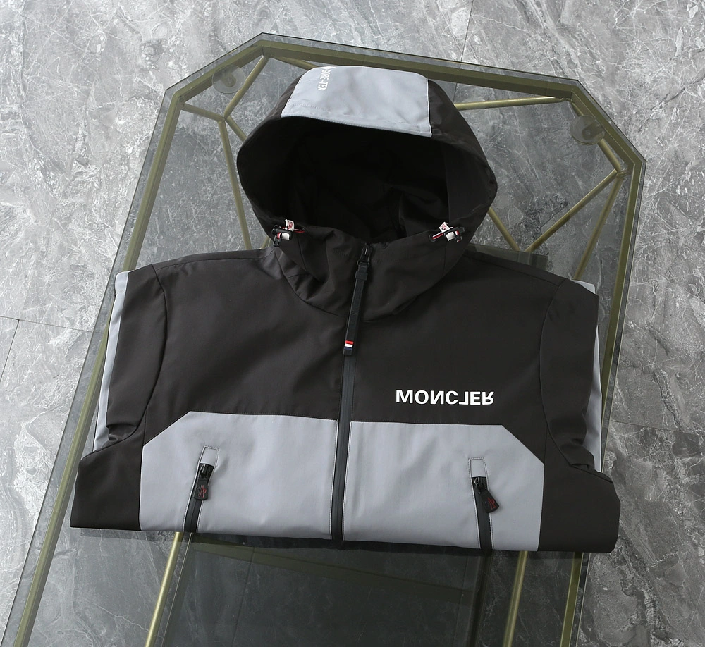 Trendy Moncler Outwear 143394